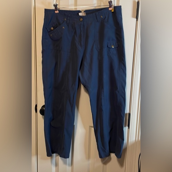 Italian size 46 Women casual pants (Navy blue) - Picture 1 of 8